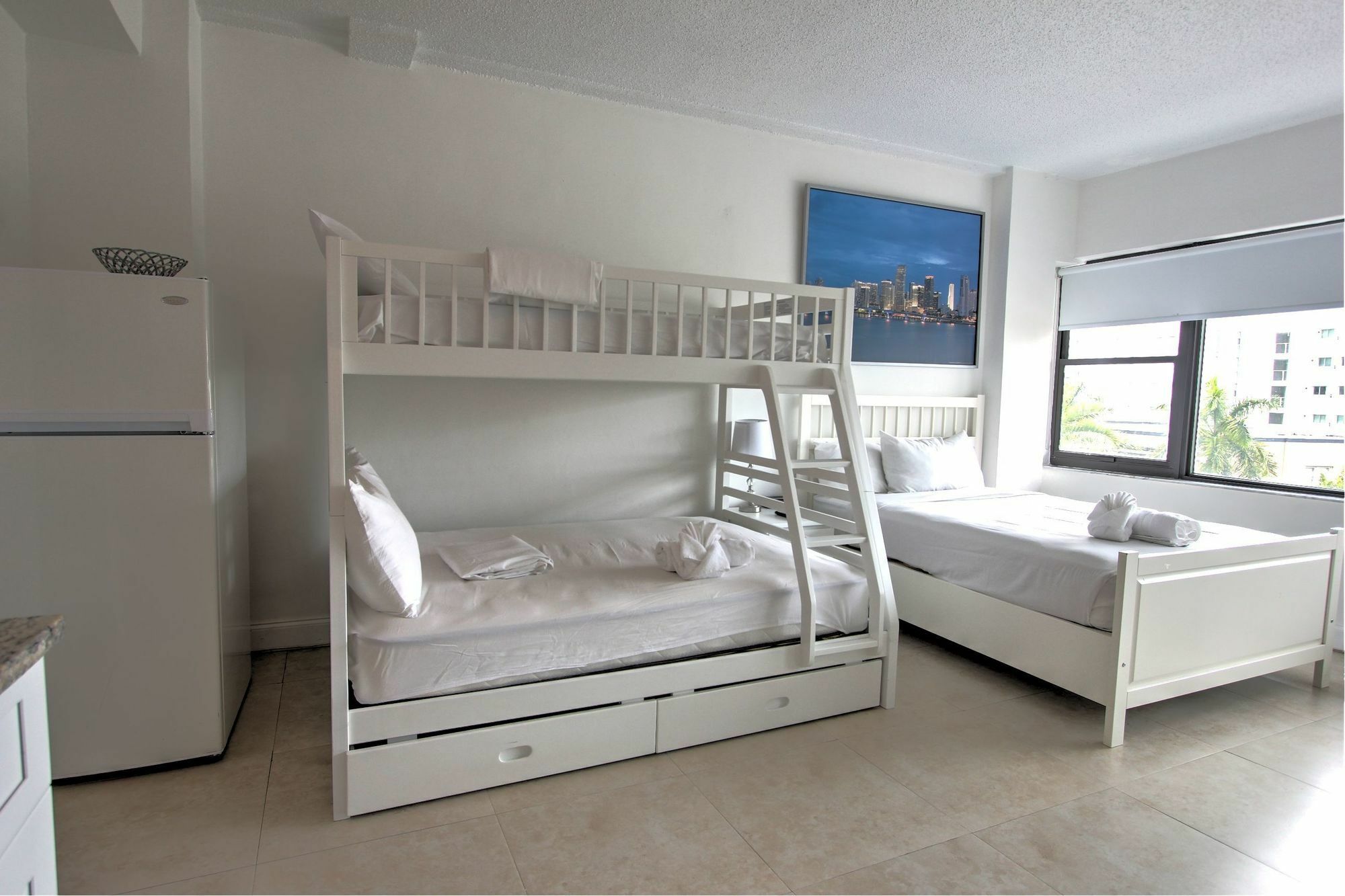 Private Apartments At The Casablanca Μαϊάμι Μπιτς Εξωτερικό φωτογραφία