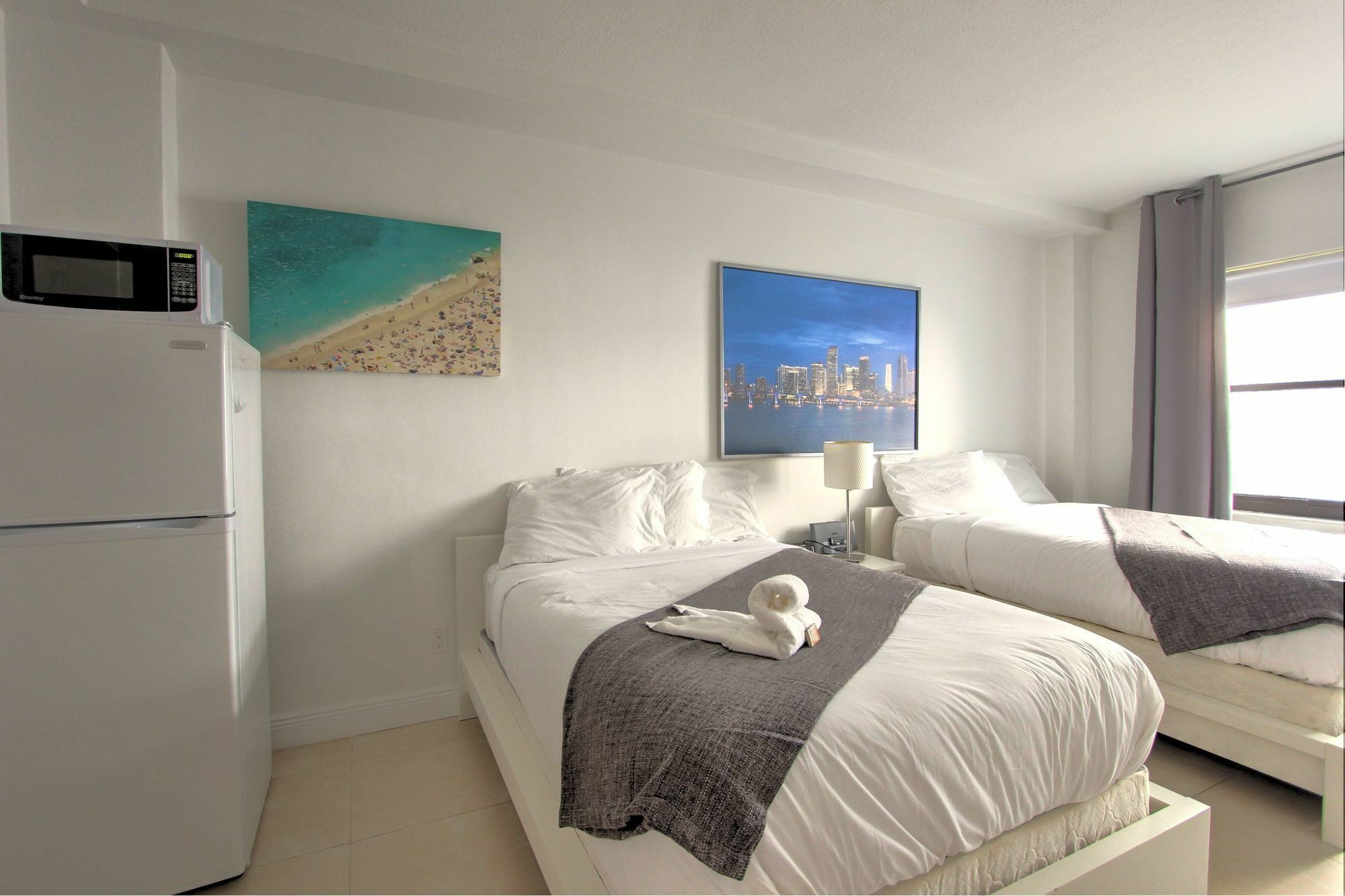 Private Apartments At The Casablanca Μαϊάμι Μπιτς Εξωτερικό φωτογραφία